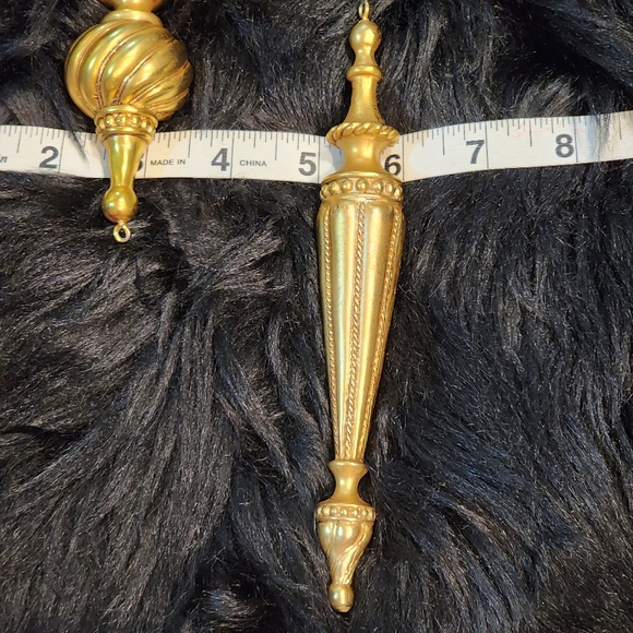 4 Vintage Large Gold toned Finial Style Ornaments - Picture 3 of 7